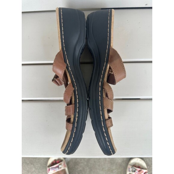 Clarks Collection Women's Hayla Theme Slip On Leather Sandals Slippers Shoes 12 - Picture 4 of 7